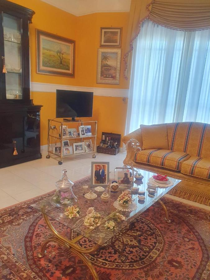 Ospitalita Il Noce Bed & Breakfast Brusciano Luaran gambar