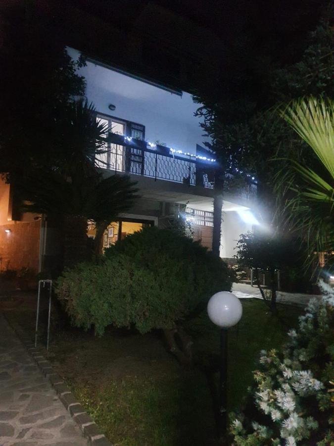 Ospitalita Il Noce Bed & Breakfast Brusciano Luaran gambar