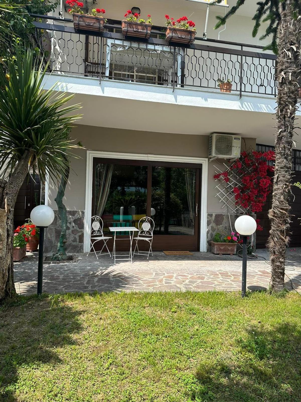 Ospitalita Il Noce Bed & Breakfast Brusciano Luaran gambar